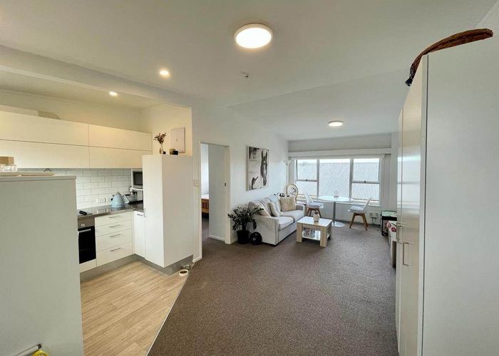  at 4/196 Garnet Road, Westmere, Auckland City, Auckland