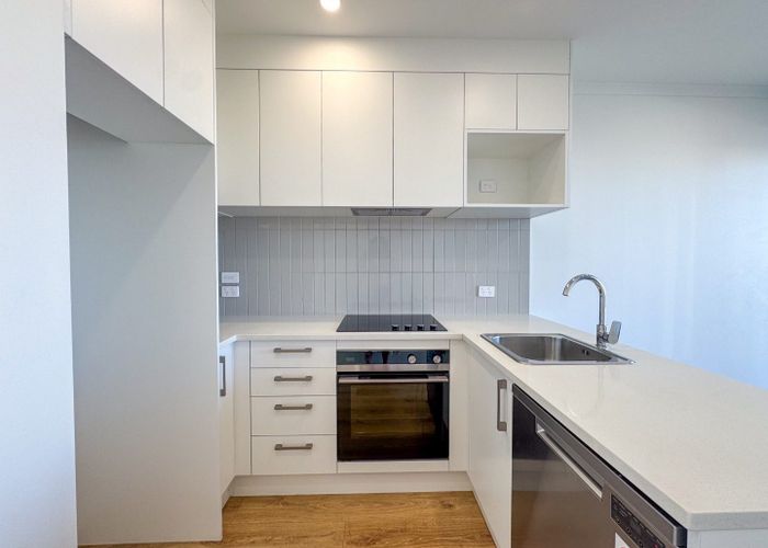  at Mangere East, Manukau City, Auckland