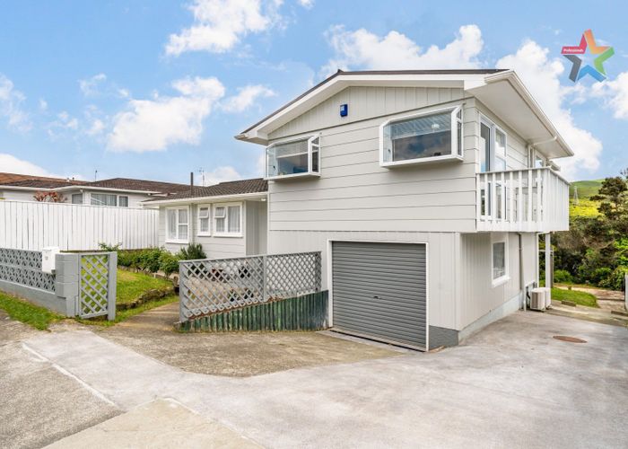  at 131 Major Drive, Kelson, Lower Hutt