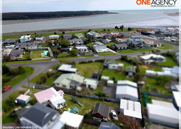  at 17 Andresen Street, Foxton Beach, Horowhenua, Manawatu / Whanganui