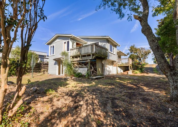  at 43 Wairau Road, Oakura, New Plymouth, Taranaki