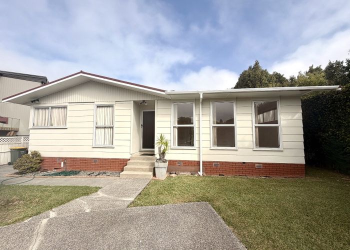  at 6 Salamanca Road, Sunnynook, North Shore City, Auckland