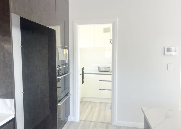  at 333A East Coast Road, Mairangi Bay, North Shore City, Auckland