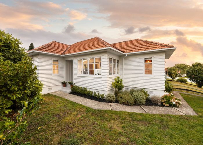  at 14 Bledisloe Terrace, Hamilton East, Hamilton
