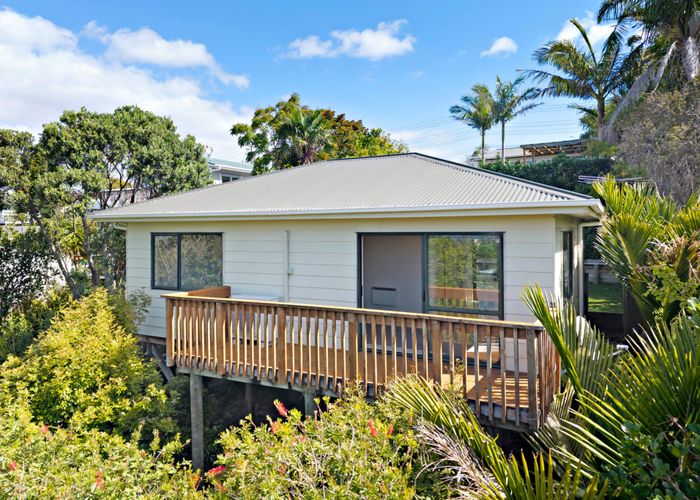  at 899A East Coast Road, Torbay, North Shore City, Auckland