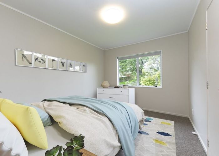  at 18D Sarona Ave, Glen Eden, Waitakere City, Auckland