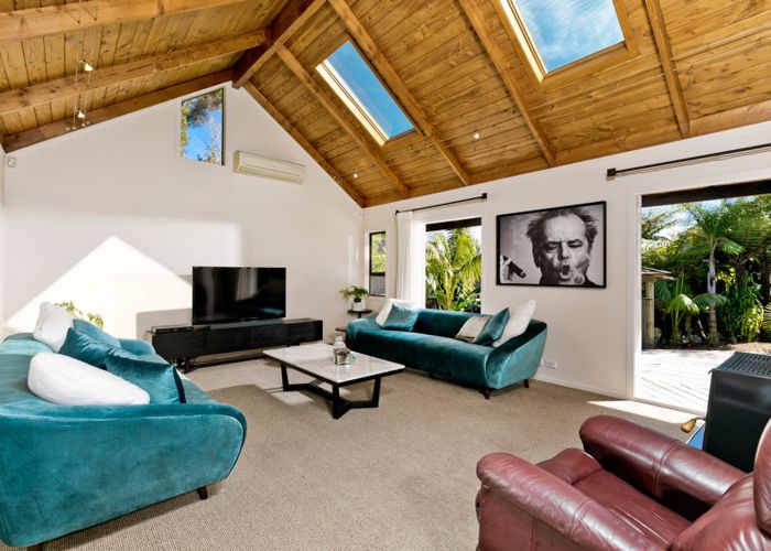  at 18 Shelter Drive, Greenhithe, Auckland