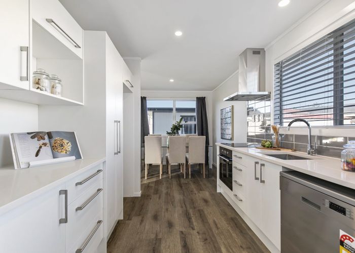  at 13A Harwell Place, Mangere, Auckland
