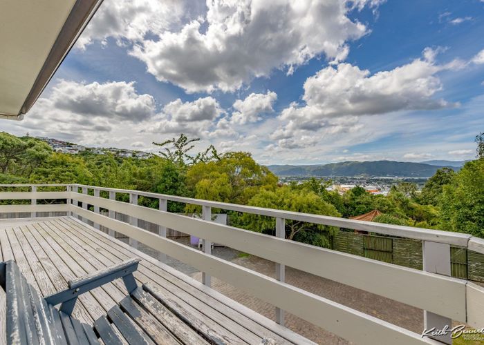  at 29 Stanhope Grove, Korokoro, Lower Hutt