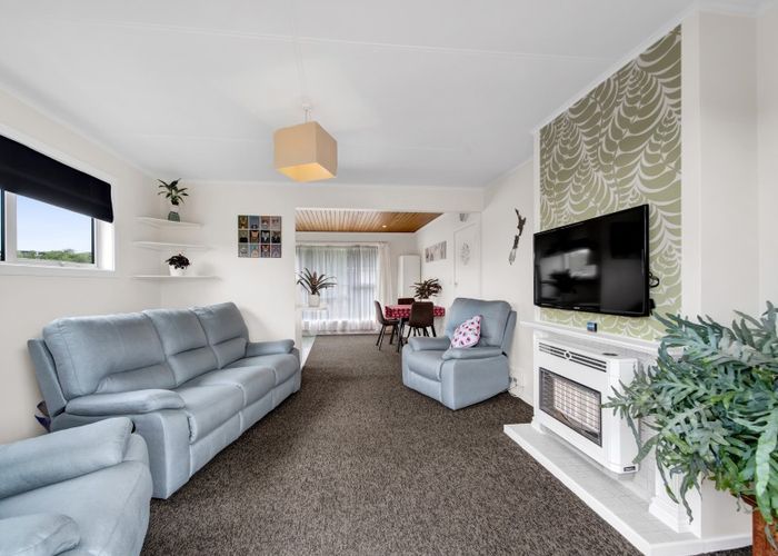  at 2 Newlyn Place, Welbourn, New Plymouth