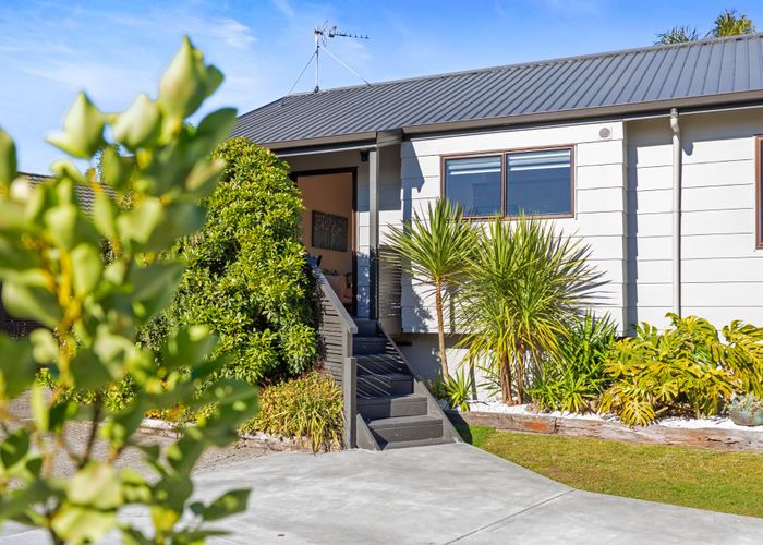 at 954B Papamoa Beach Road, Papamoa, Tauranga
