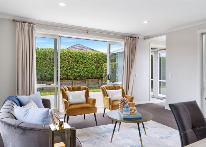 at 5 Audrey Place, Flagstaff, Hamilton