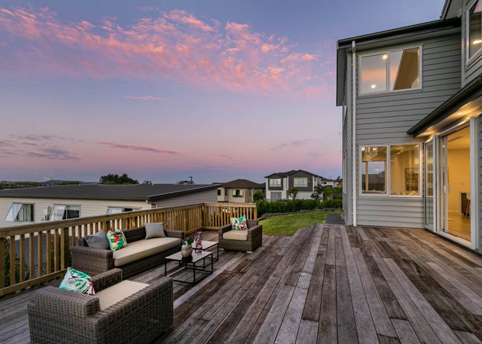  at 6 Colonial Drive, Silverdale, Silverdale