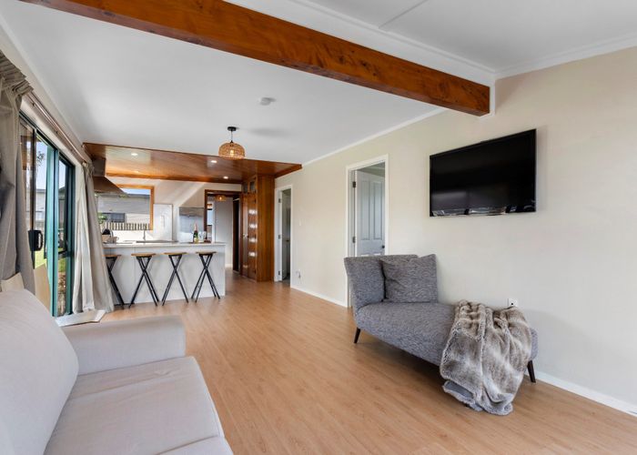  at 11 Ronald Avenue, Waiuku