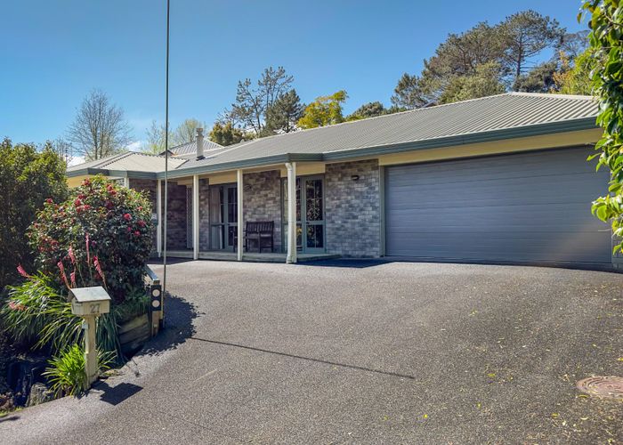  at 27 Kimberly Grove, Greenhithe, Auckland