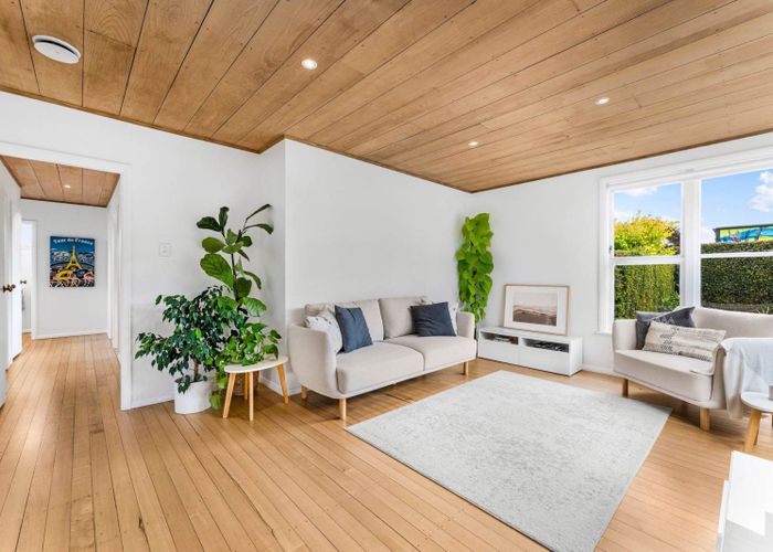  at 4 Line Road, Glen Innes, Auckland City, Auckland