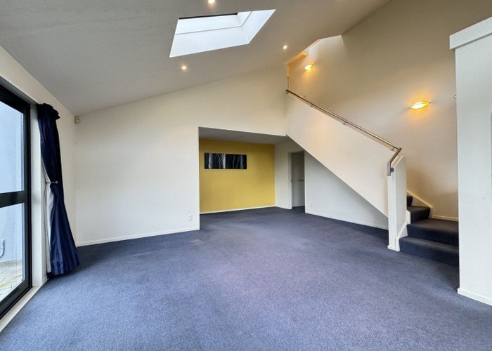  at 5 Pigeonwood Lane, Woodridge, Wellington, Wellington