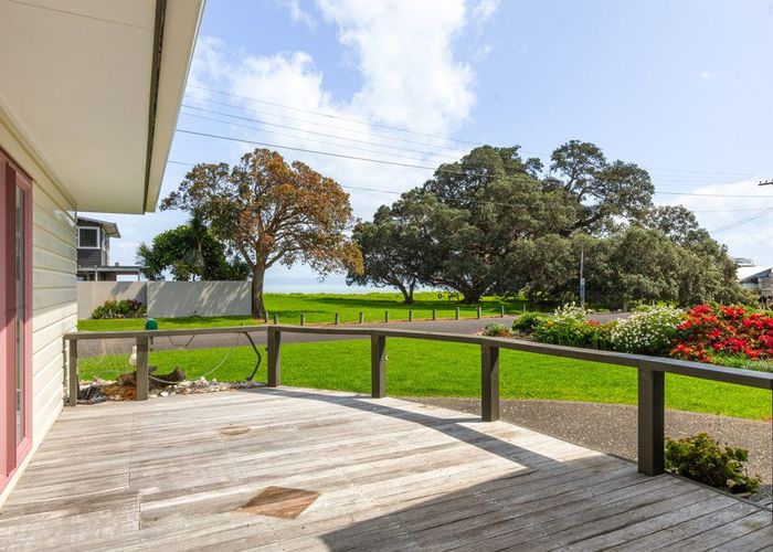  at 6 Seaview Avenue, Te Puru