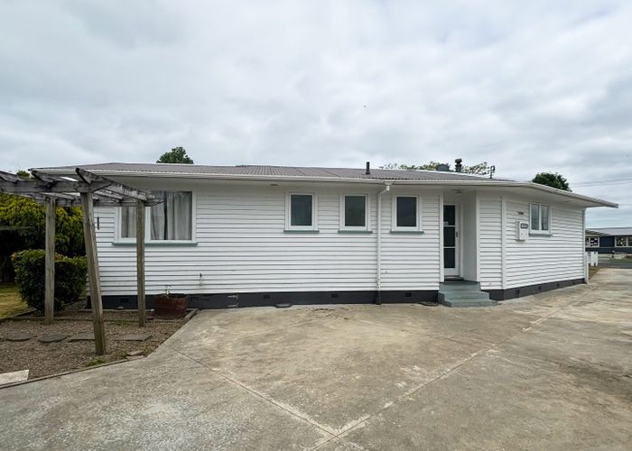  at 77 Collins Road, Melville, Hamilton