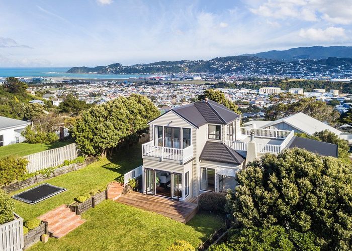  at 124 Seatoun Heights Road, Seatoun, Wellington