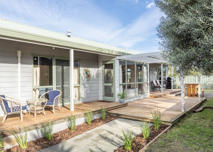  at 14 Gill Road, Bay View, Napier