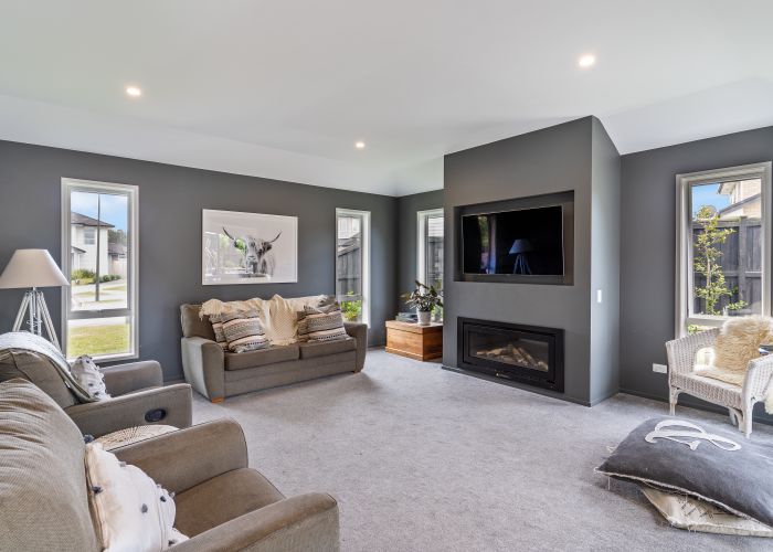  at 5 Bianca Court, Karaka, Papakura