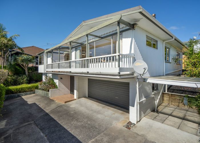 at 32A Prospect Terrace, Milford, North Shore City, Auckland