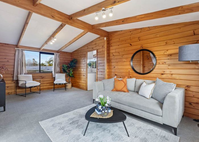  at 2/14 Gleneagles Grove, Wattle Downs, Manukau City, Auckland
