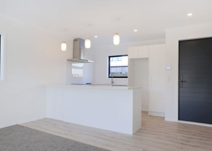 at 745-747 Fergusson Drive, Elderslea, Upper Hutt, Wellington