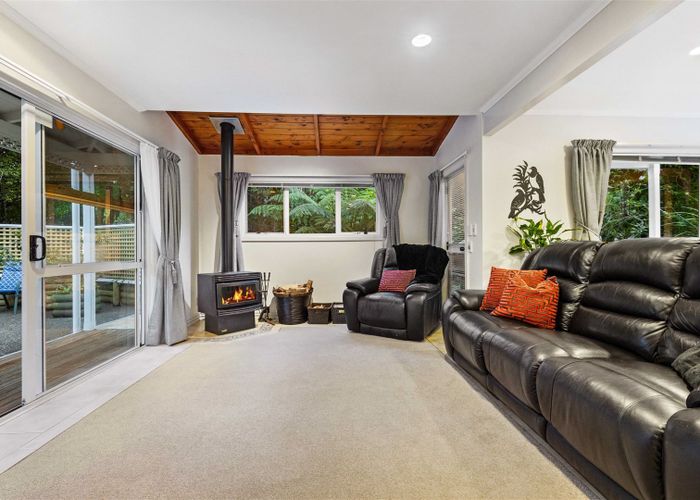  at 4 Kitewaho Road, Swanson, Auckland