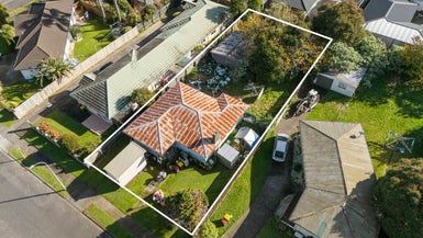  at 8 Brentford Place, Manurewa, Auckland