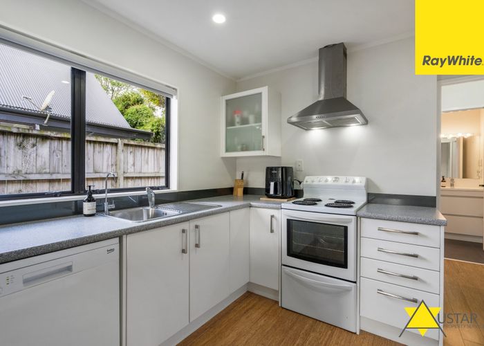  at 2/57 Hale Crescent, Bayview, North Shore City, Auckland