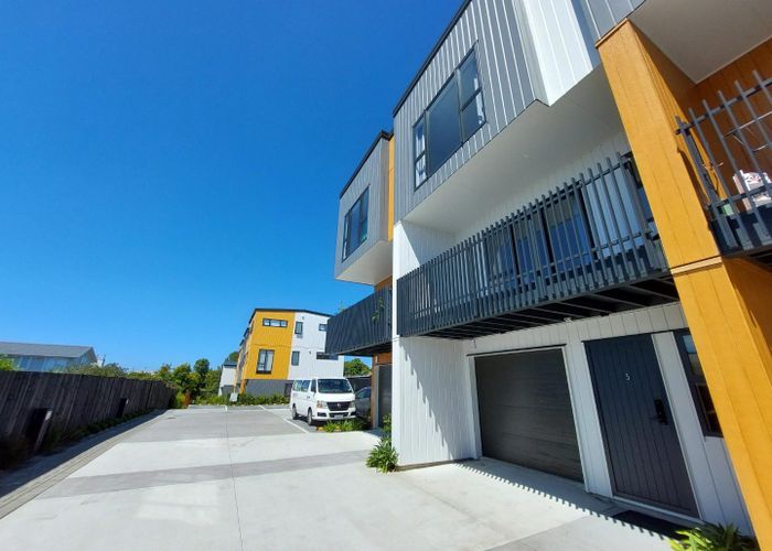  at 5/128 Onewa Road, Northcote, North Shore City, Auckland