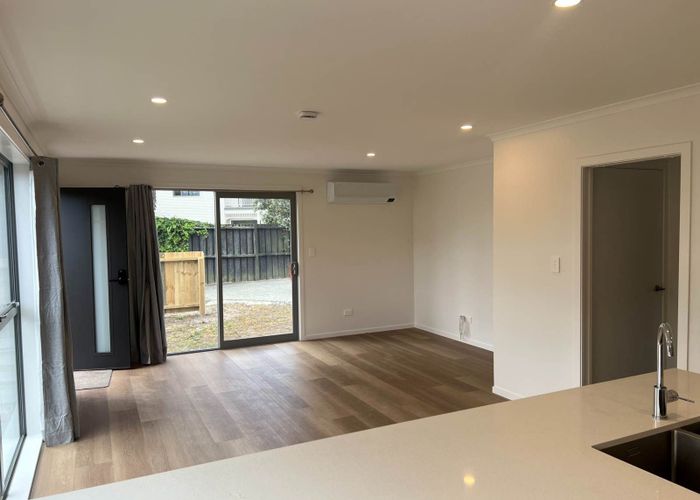  at 50A Beach Road, Te Atatu Peninsula, Waitakere City, Auckland