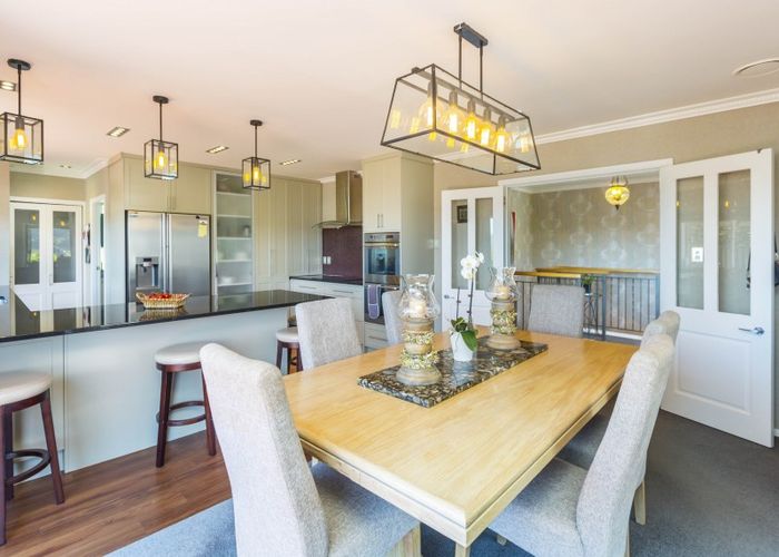  at 2 Kenilworth Grove, Silverstream, Upper Hutt