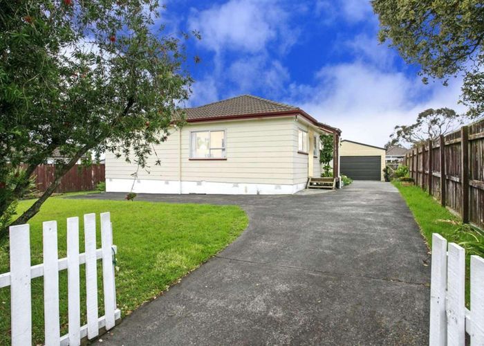  at 37 Meadowood Drive, Unsworth Heights, North Shore City, Auckland