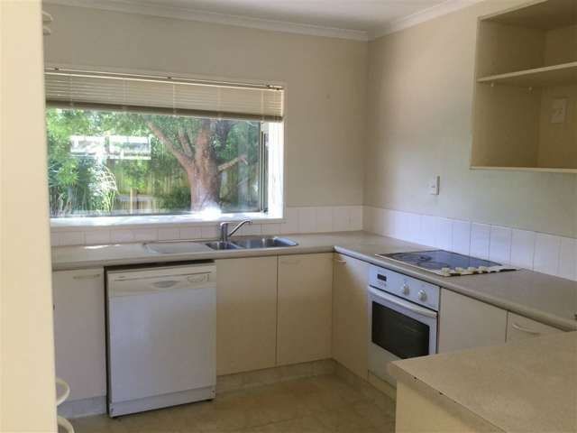  at 22 Newbegin Place, Weymouth, Manukau City, Auckland