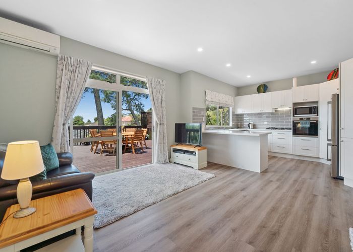  at 17 Bushglen Court, Browns Bay, Auckland