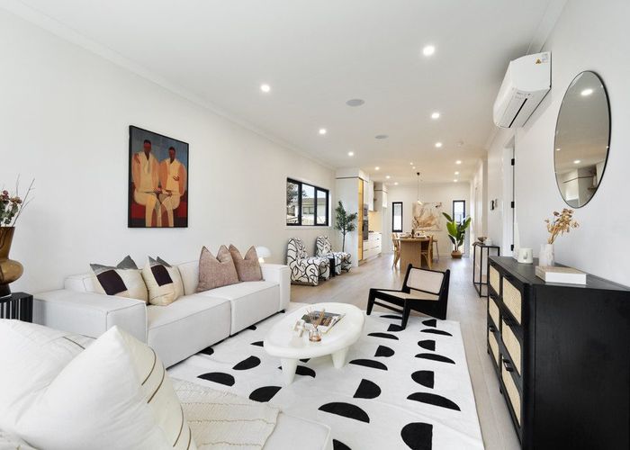  at 69E Chivalry Road, Glenfield, North Shore City, Auckland
