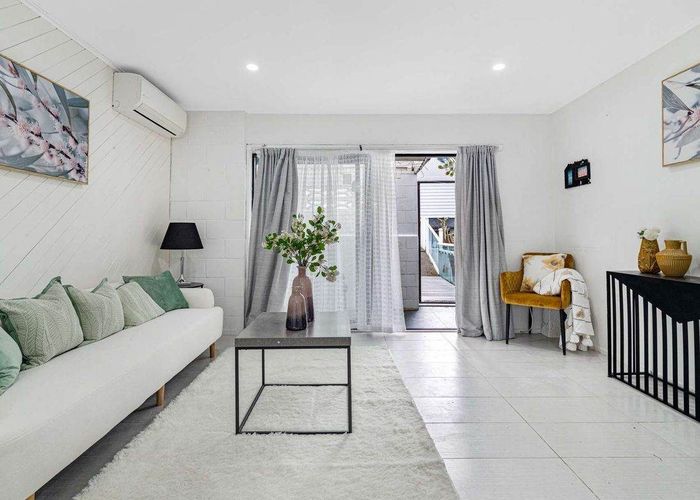  at 3/85 Taumata Road, Sandringham, Auckland City, Auckland