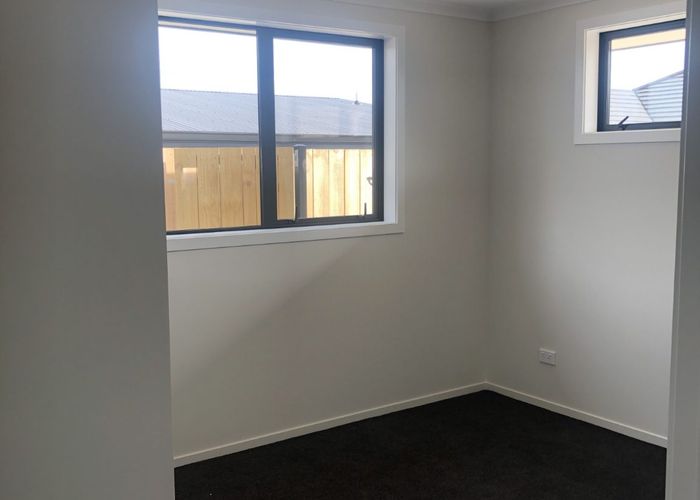  at 70 Pragma Rise, Huntington, Hamilton