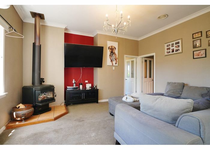 at 12 Mclew Road, Kennington
