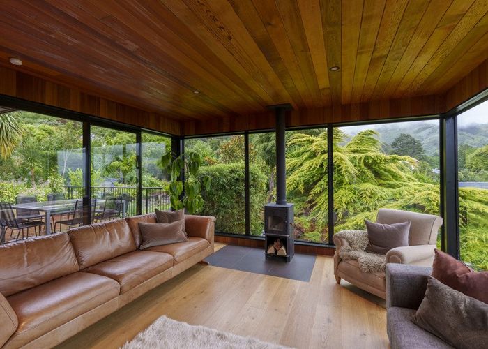  at 6 Merlincote Crescent, Governors Bay, Lyttelton