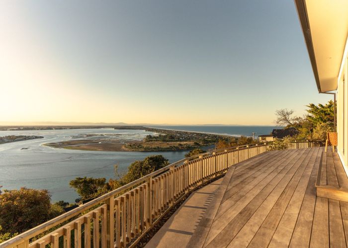  at 41 Kinsey Terrace, Sumner, Christchurch City, Canterbury