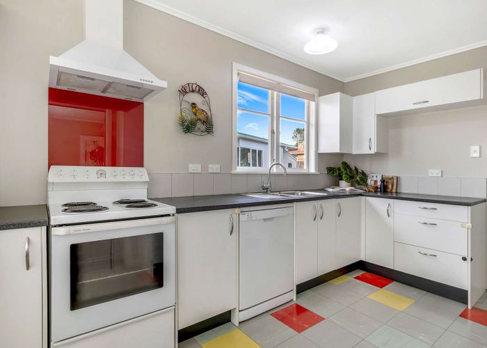  at 40 Hadfield Crescent, College Estate, Whanganui, Manawatu / Whanganui