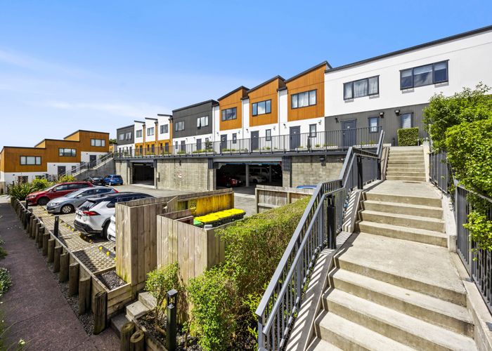  at 16/18 Hewlett Road, Massey, Waitakere City, Auckland