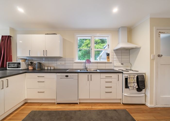  at 684 Main Road North, Te Marua, Upper Hutt
