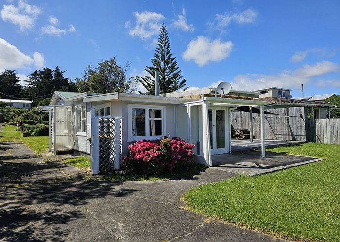  at 169 Kahukura Avenue, Waitarere Beach, Horowhenua, Manawatu / Whanganui