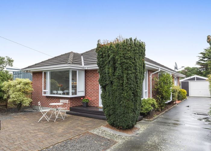  at 16 Pine Avenue, South New Brighton, Christchurch City, Canterbury