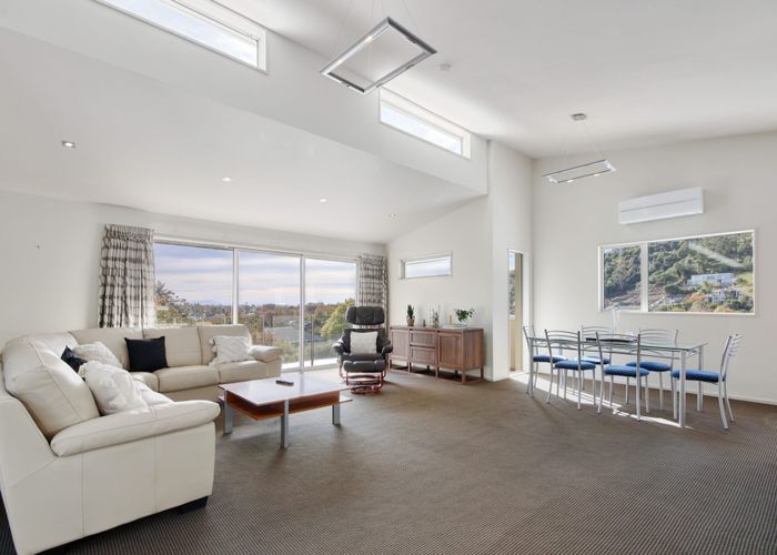  at 1 Emerald Lane, Cashmere, Christchurch City, Canterbury